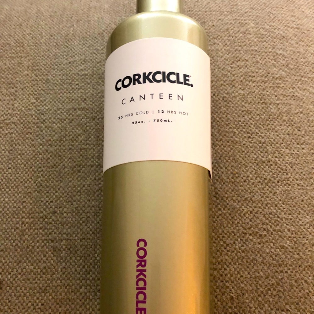 Corkcicle canteen